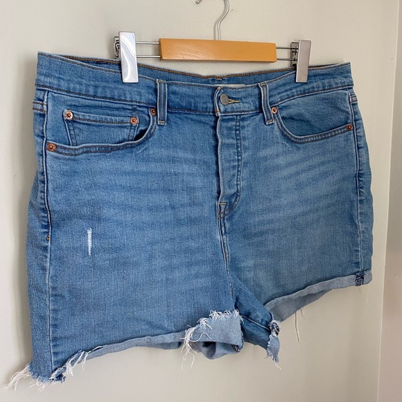 Levi’s Wedgie Skinny Denim Cut-Off Shorts - Size 18W Summer Normcore - Picture 2 of 8